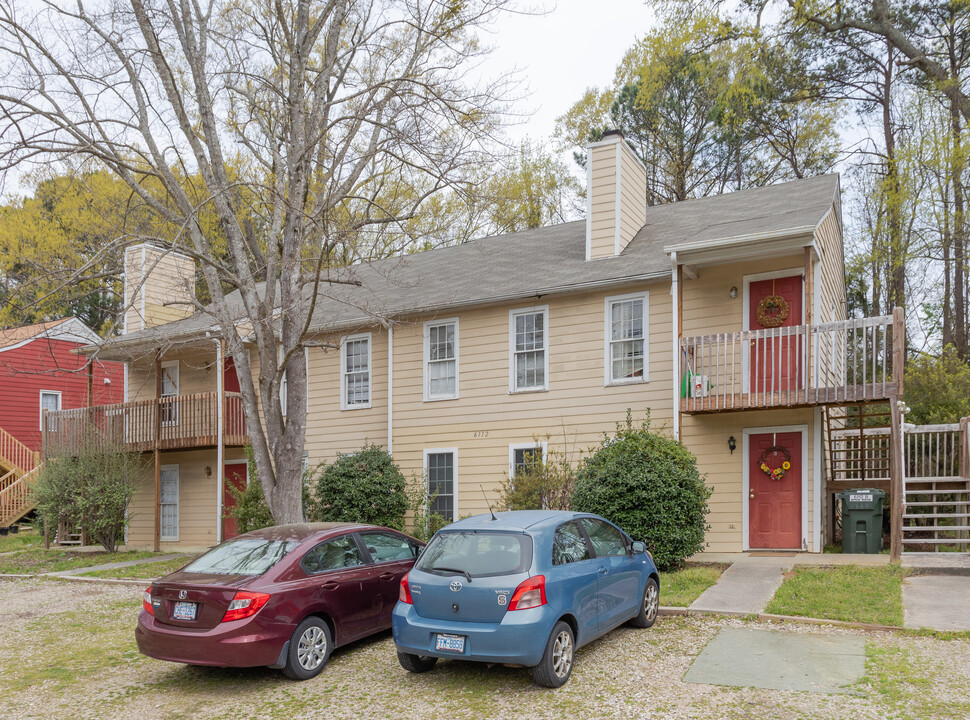 6112 Spice Ridge Ln in Raleigh, NC - Building Photo