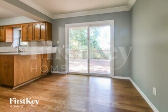 146 NW 101 St in Kansas City, MO - Building Photo - Building Photo