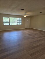 5015 Darlington Rd in Holiday, FL - Building Photo