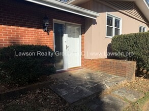 3121 Grandin Rd SW in Roanoke, VA - Building Photo - Building Photo