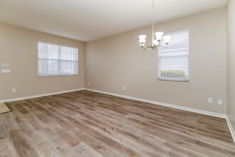 513 Bella Rosa Cir in Sanford, FL - Building Photo - Building Photo