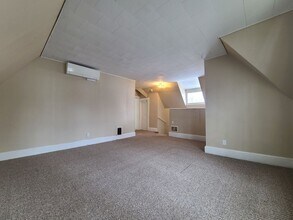 621 State St, Unit Apt. 2 in St. Joseph, MI - Building Photo - Building Photo