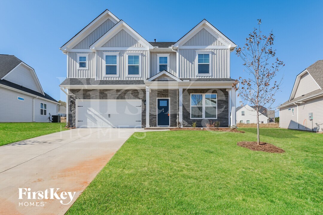 16 Ramblehurst Rd in Greenville, SC - Building Photo