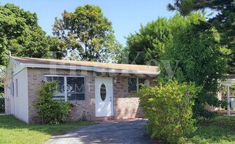5970 NW 42nd Terrace in Fort Lauderdale, FL - Building Photo