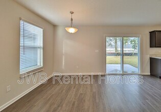 5248 Walkers Ridge Dr in Jacksonville, FL - Building Photo - Building Photo