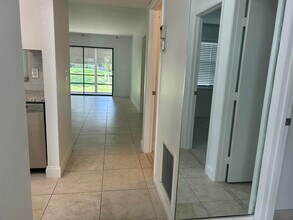 1290 S Military Trail in Deerfield Beach, FL - Building Photo - Building Photo