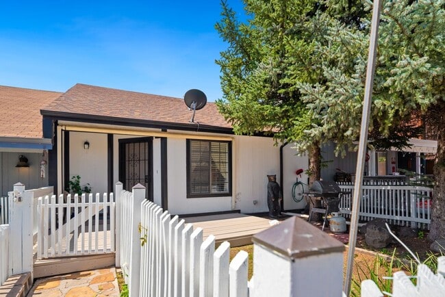 property at 107 Niblic Ct