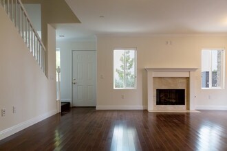 Franklin Townhomes in Santa Monica, CA - Building Photo - Building Photo