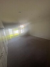 1006 Windlass Glen Rd in Baltimore, MD - Building Photo - Building Photo