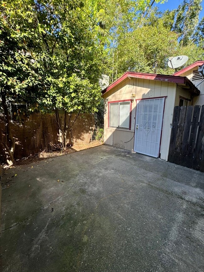 property at 212 W 1st Ave