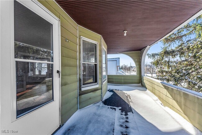 3315 E 145th St-Unit -2/UP in Cleveland, OH - Foto de edificio - Building Photo