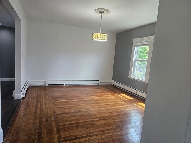 304 Wood Ave in Boston, MA - Building Photo - Building Photo