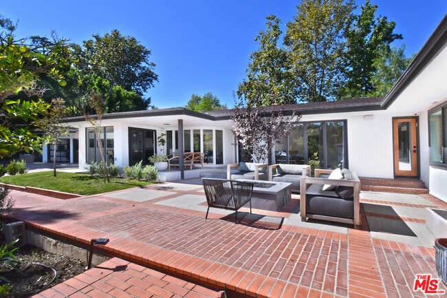 property at 4678 White Oak Ave
