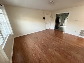 25A Pine Ln, Unit 25A Pine Lane Apt 7 in Albany, NY - Foto de edificio - Building Photo