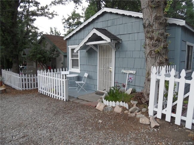 property at 411 Tetley Ln