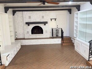 400 W Villaret Blvd in San Antonio, TX - Building Photo - Building Photo