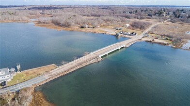 44 Lafayette Ave in South Kingstown, RI - Building Photo - Building Photo