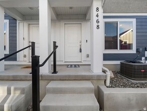 8468 W Meadow Bank Wy in Magna, UT - Building Photo - Building Photo