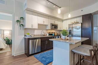 2 Bayshore in Tampa, FL - Building Photo - Building Photo