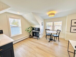 7713 Knoll St in Golden Valley, MN - Building Photo - Building Photo