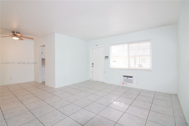 712 NE 8th St in Hallandale Beach, FL - Building Photo - Building Photo