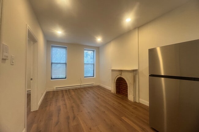 property at 30 E 127th St