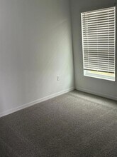 1824 Tahitian Sunrise Dr in Plant City, FL - Building Photo - Building Photo