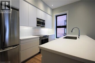 143 Grant Ave in Hamilton, ON - Building Photo - Building Photo