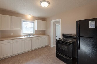 2301 S Milton Dr in Bloomington, IN - Building Photo - Building Photo