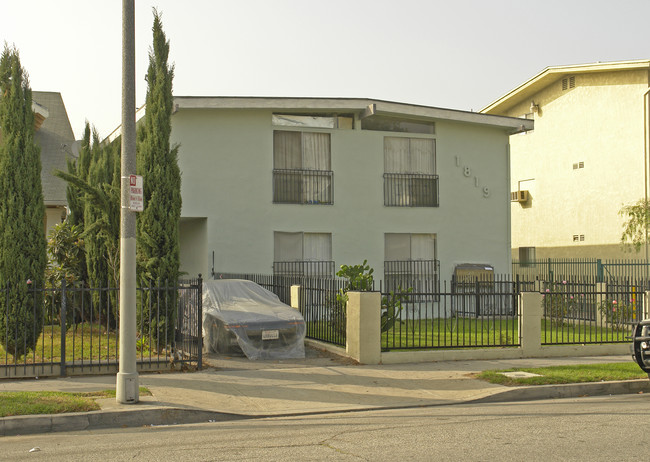 1819 S Van Ness Ave in Los Angeles, CA - Foto de edificio - Building Photo