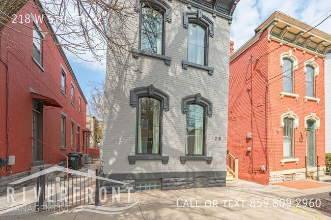 property at 218 W 5th St