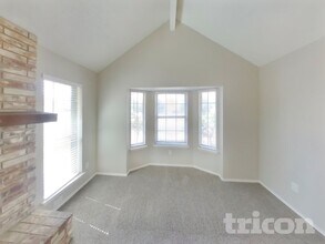 6621 Brookhaven Trail in Fort Worth, TX - Foto de edificio - Building Photo