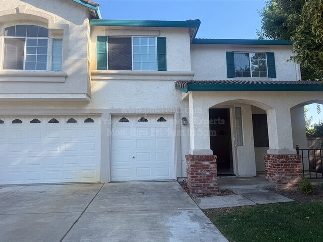 6565 Brook Hollow Cir