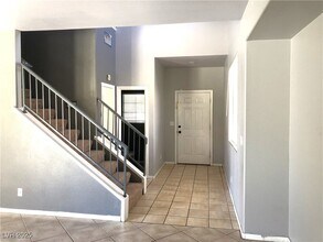 8741 Emsdale Ct in Las Vegas, NV - Building Photo - Building Photo