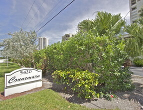 5420 N Ocean Dr in West Palm Beach, FL - Building Photo - Building Photo