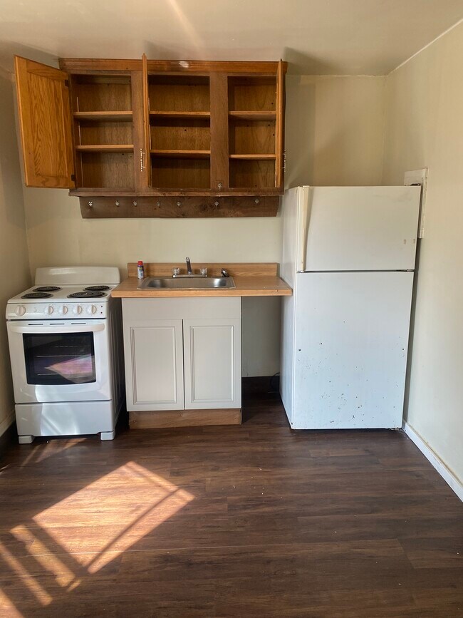 57 Center St Rentals in Ellenville, NY