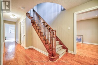 2626 Innisfil Rd in Mississauga, ON - Building Photo - Building Photo