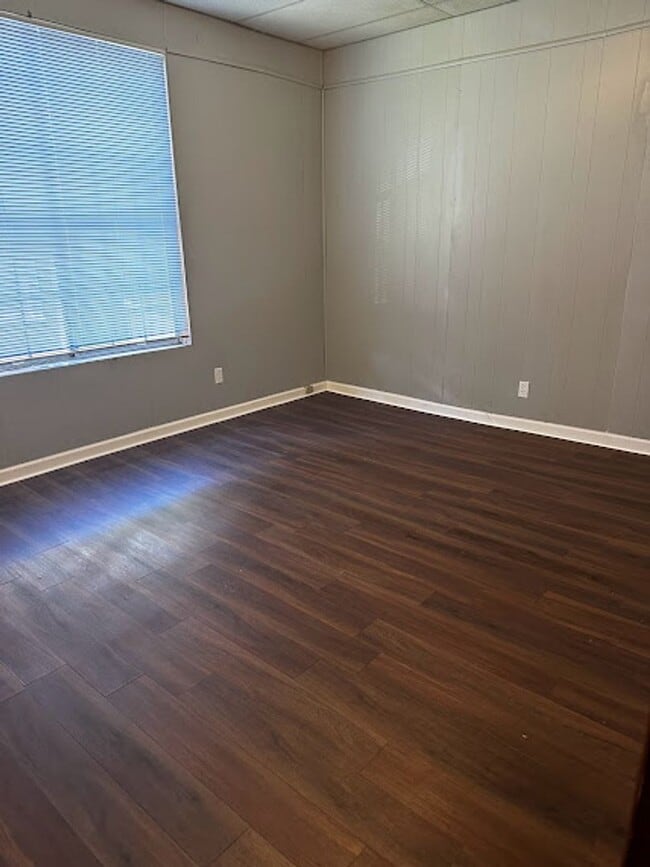 property at 1530-1532 Dartmouth Ave