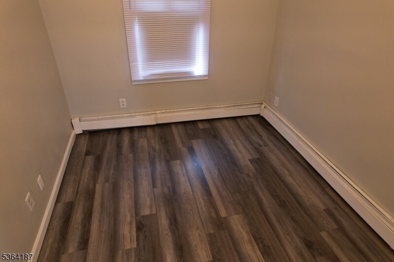 404 Market St in Newark, NJ - Building Photo