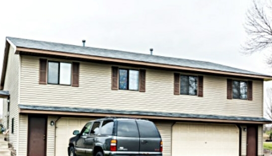 Gall Avenue Twin Homes in Maplewood, MN - Foto de edificio