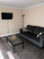 630 Rugby Row in Winston-Salem, NC - Building Photo