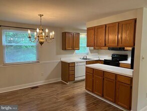 5435 The Bridle Path in Columbia, MD - Building Photo - Building Photo
