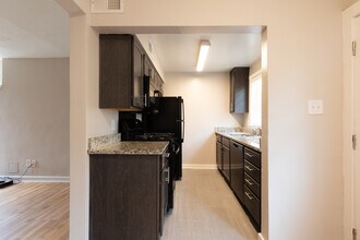 Park Vue in Richmond, VA - Building Photo - Interior Photo