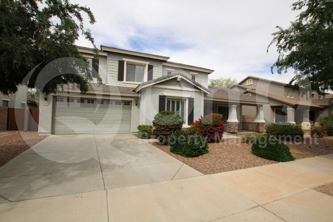 19134 E Lark Dr in Queen Creek, AZ - Building Photo