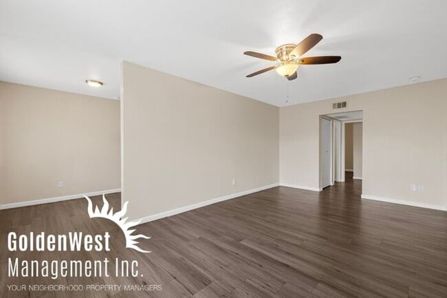 property at 1911 W Berridge Ln