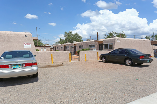 3409 Eastern Ave SE in Albuquerque, NM - Foto de edificio - Building Photo