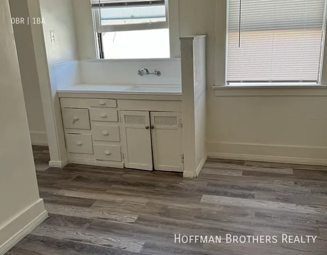 644 W 5th St in Los Angeles, CA - Foto de edificio - Building Photo