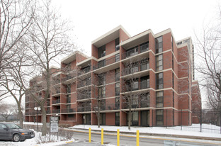 3041 S Michigan Ave Apartments