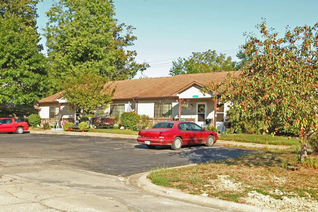 Ridgeview Apartments in Henryville, IN - Building Photo