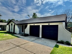 15218 Falcon Ridge Dr in Humble, TX - Building Photo - Building Photo